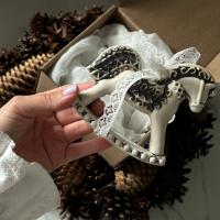 Елочная игрушка "Символ года 2026 Лошадка" купить в интернет-магазине Антикварня