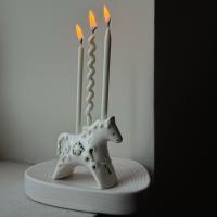 Подсвечник новогодний для тонкой свечи в форме статуэтки Лошади, сиивол года 2026 купить в интернет-магазине Антикварня