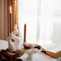 Тортовница на винтажной ножке с ажурными краями "Белый Жемчуг" купить в интернет-магазине Антикварня