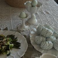 Подставка для яйца на высокой ножке Белый Жемчуг  купить в интернет-магазине Антикварня