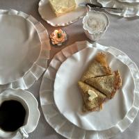 Тарелка большая "Белый Жемчуг Волна" купить в интернет-магазине Антикварня