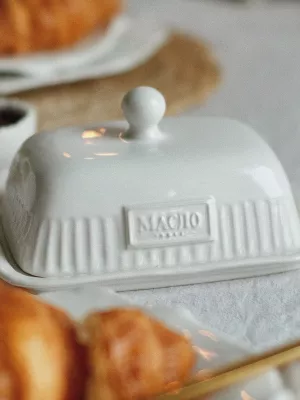 Масленка с надписью "Масло"